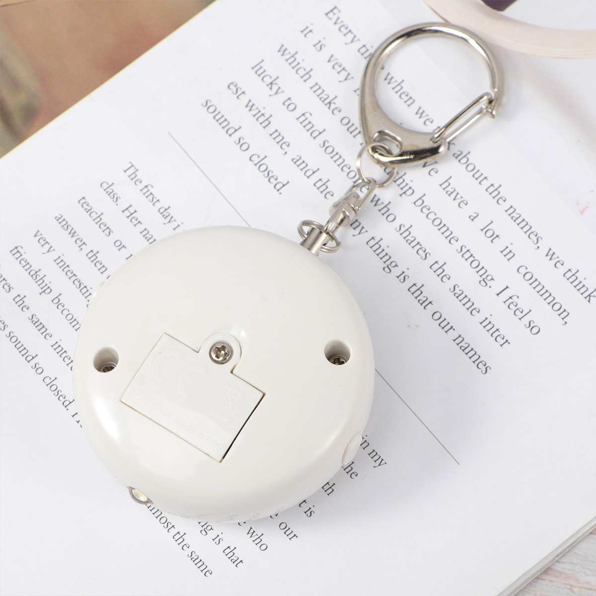 Alarmy awaryjne, czarne, okrąg – Personal Alarm Keychain recenzja i cena